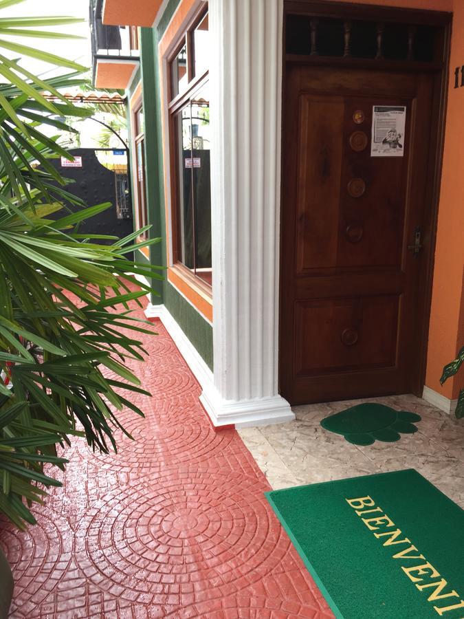 Apartahotel Tierras Amazonicas Leticia Exteriör bild